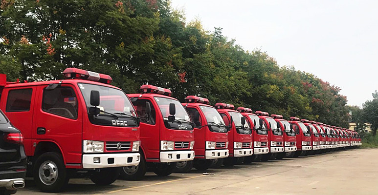 云南消防车用户：品牌消防车厂家订购85台东风小型消防车【实时报价】